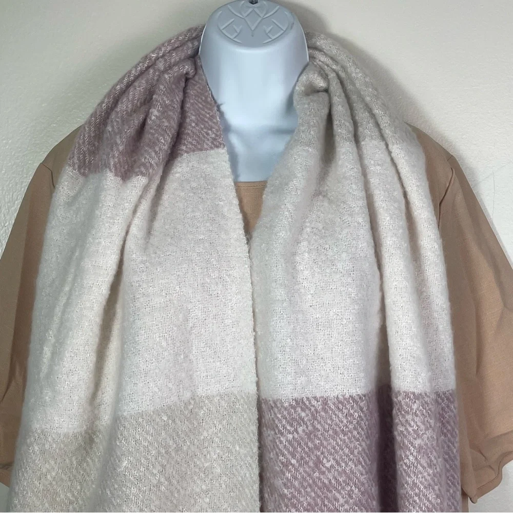 Gentle Fawn Huntington color block scarf in pink and cream tones